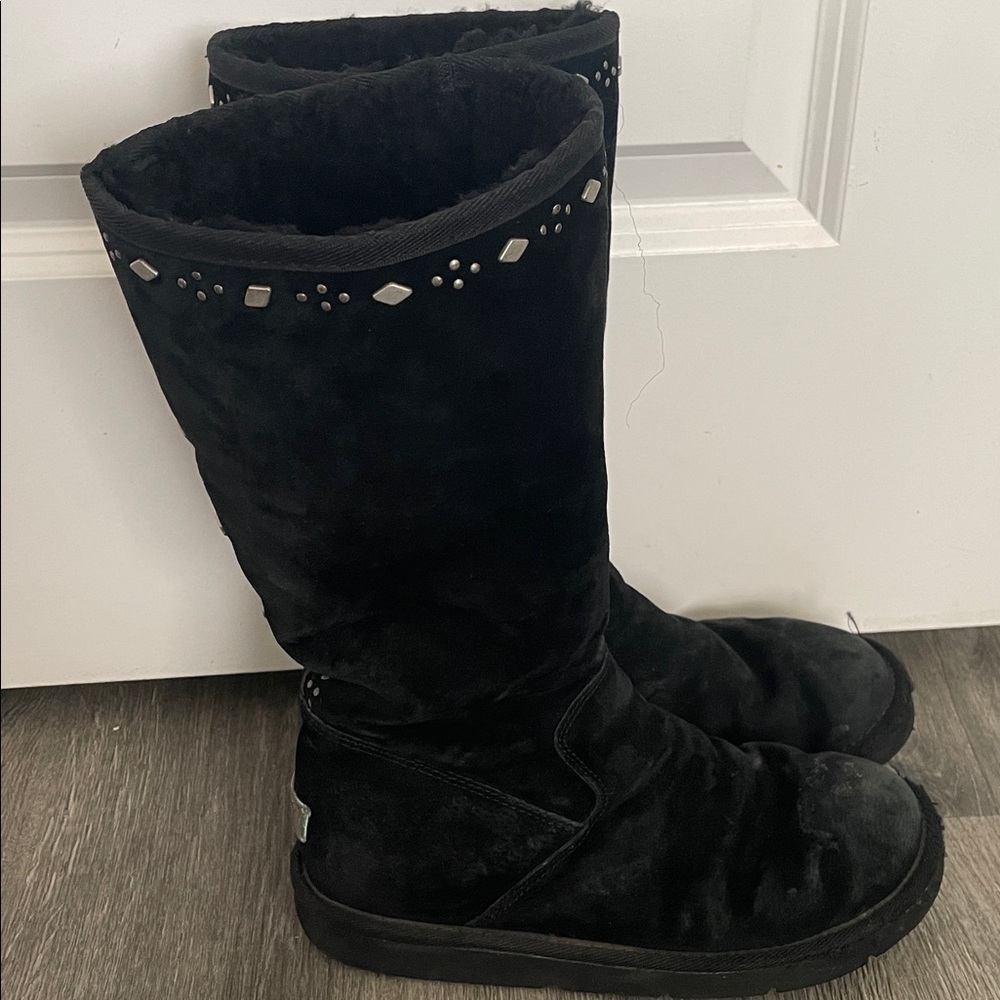 UGG Black Women's Winter Boots with Studded Detail AS IS PRELOVED🥰 size 8 - Picture 10 of 12